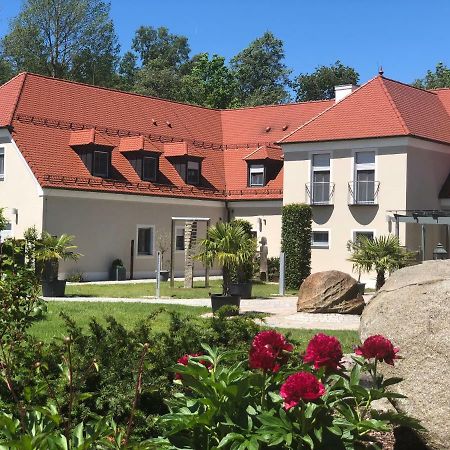 Hotel Glutschaufel Eschenbach in der Oberpfalz Luaran gambar