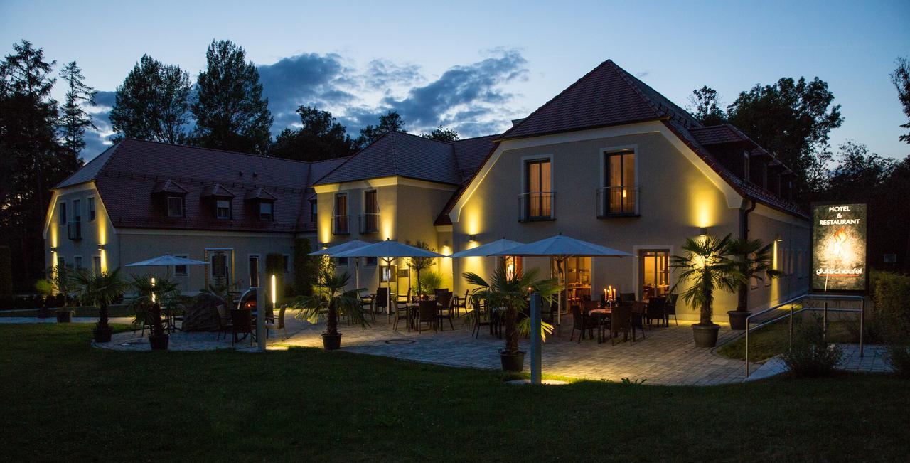 Hotel Glutschaufel Eschenbach in der Oberpfalz Luaran gambar