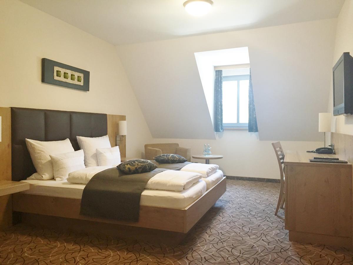 Hotel Glutschaufel Eschenbach in der Oberpfalz Luaran gambar