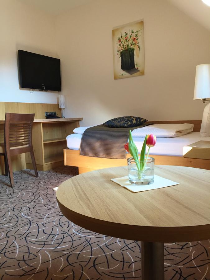 Hotel Glutschaufel Eschenbach in der Oberpfalz Luaran gambar
