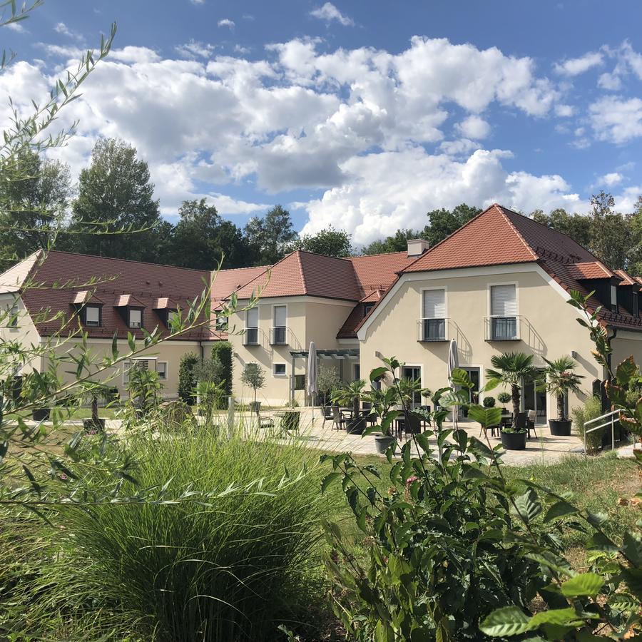 Hotel Glutschaufel Eschenbach in der Oberpfalz Luaran gambar